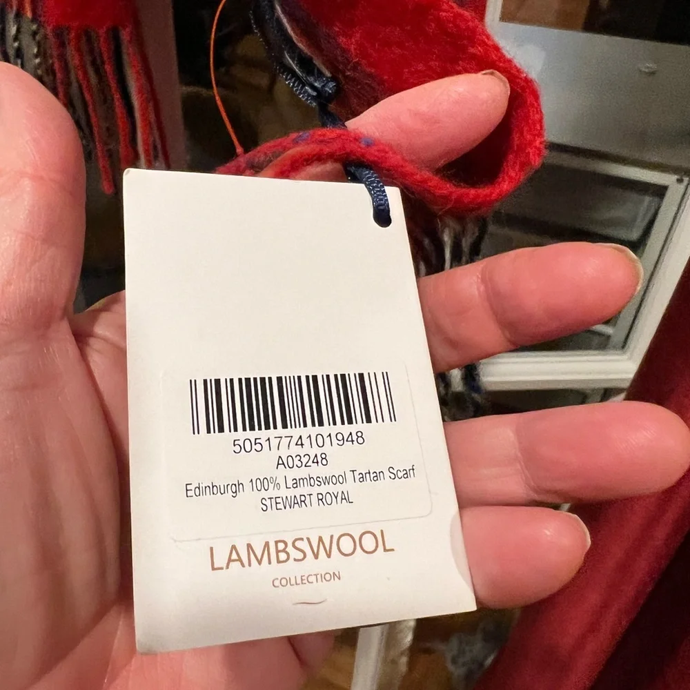 Edinburgh lamb wool scarf